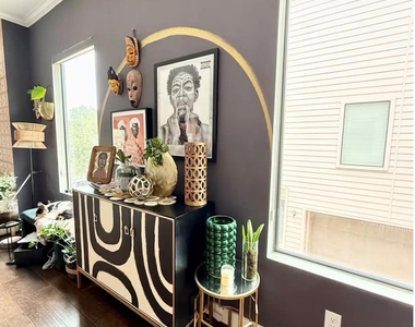 2805 Blodgett Street - Photo Thumbnail 1