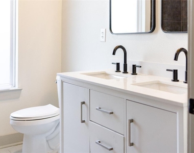 31727 Cypress Circle - Photo Thumbnail 5