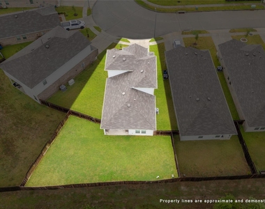 22306 Forest Gorge Lane - Photo Thumbnail 17