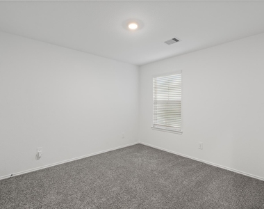22306 Forest Gorge Lane - Photo Thumbnail 14