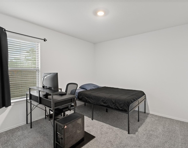 22306 Forest Gorge Lane - Photo Thumbnail 12