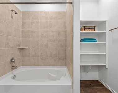 22306 Forest Gorge Lane - Photo Thumbnail 10