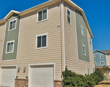 21155 Gosling Road - Photo Thumbnail 21