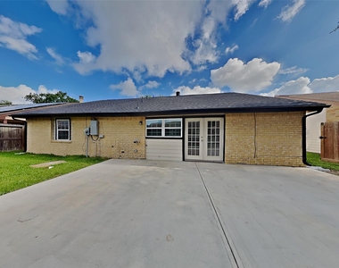 16911 Cairngale Street - Photo Thumbnail 16