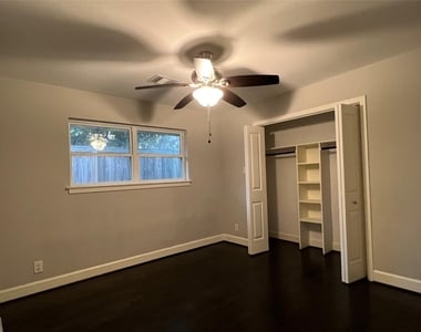 5122 Lymbar Drive - Photo Thumbnail 6