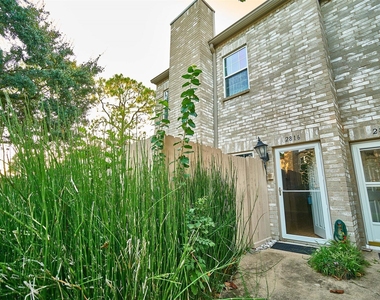 2816 Holly Hall Street - Photo Thumbnail 13