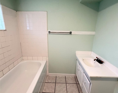 4527 Fitzwater Drive - Photo Thumbnail 7