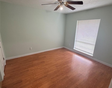 4527 Fitzwater Drive - Photo Thumbnail 8