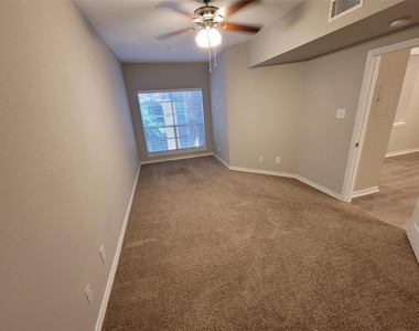 2350 Westcreek Lane - Photo Thumbnail 4