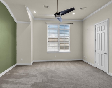 5724 Kansas Street - Photo Thumbnail 23