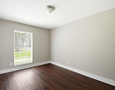 1511 Sungail Drive - Photo Thumbnail 20