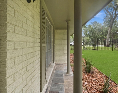 1511 Sungail Drive - Photo Thumbnail 6