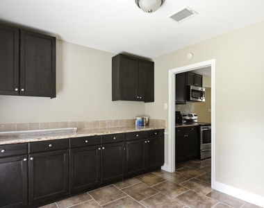 1511 Sungail Drive - Photo Thumbnail 19
