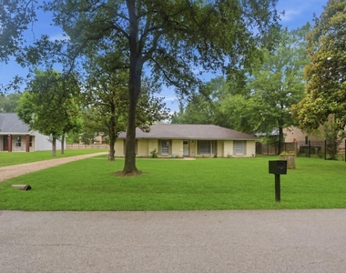 1511 Sungail Drive - Photo Thumbnail 2