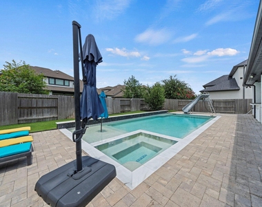 19110 Wimberly Hills Lane - Photo Thumbnail 31