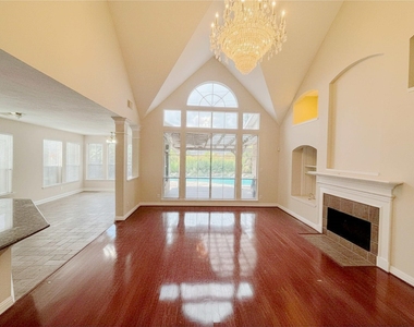 5547 Cranston Court - Photo Thumbnail 12