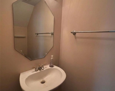 5547 Cranston Court - Photo Thumbnail 15