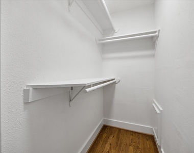 2023 Huldy Street - Photo Thumbnail 9