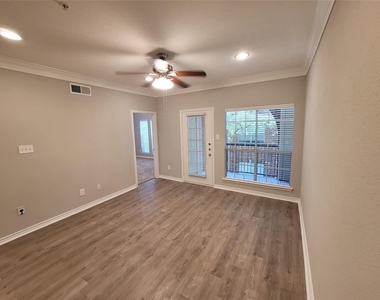 2350 Westcreek Lane - Photo Thumbnail 2