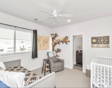 360 Eado Park Circle - Photo Thumbnail 12