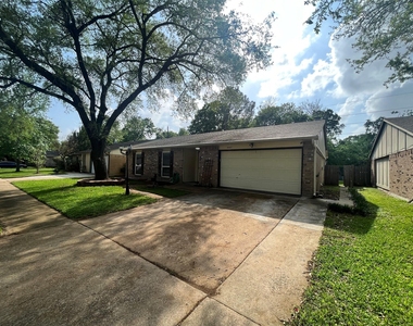 4407 Kevinkay Drive - Photo Thumbnail 2