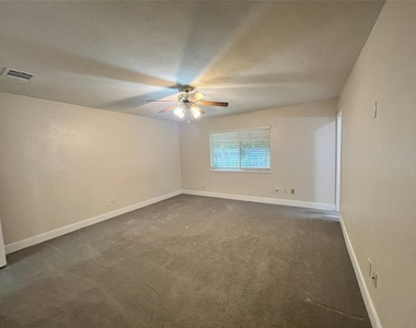 4407 Kevinkay Drive - Photo Thumbnail 13