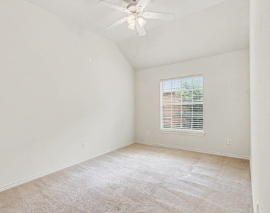 16434 Redcrest Drive - Photo Thumbnail 20