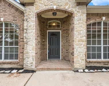 16434 Redcrest Drive - Photo Thumbnail 32
