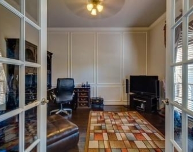 16434 Redcrest Drive - Photo Thumbnail 7