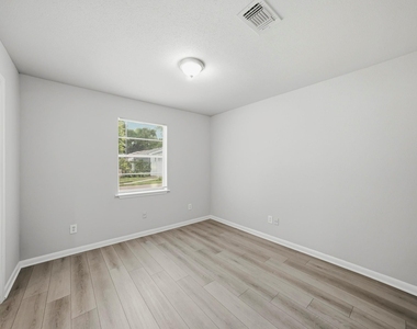 9036 Kerrwood Lane - Photo Thumbnail 2