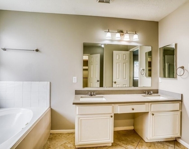 6614 High Stone Lane - Photo Thumbnail 10
