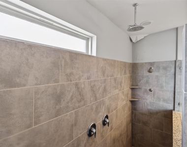 5202 Rue Dela Croix Drive - Photo Thumbnail 24