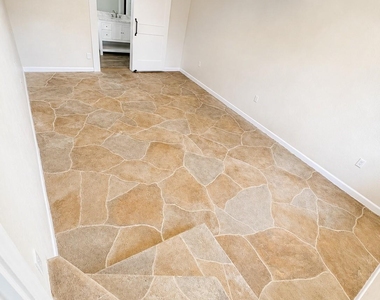 1007 Cowan Ave Avenue - Photo Thumbnail 2