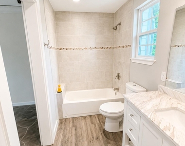 1007 Cowan Ave Avenue - Photo Thumbnail 4