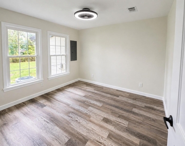 1007 Cowan Ave Avenue - Photo Thumbnail 8