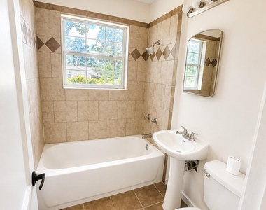 1007 Cowan Ave Avenue - Photo Thumbnail 7