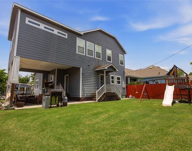 704 Vincent Street - Photo Thumbnail 35
