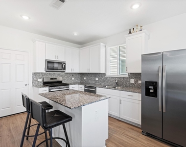 7323 Heath Knoll Lane - Photo Thumbnail 7