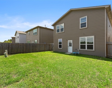 7323 Heath Knoll Lane - Photo Thumbnail 16
