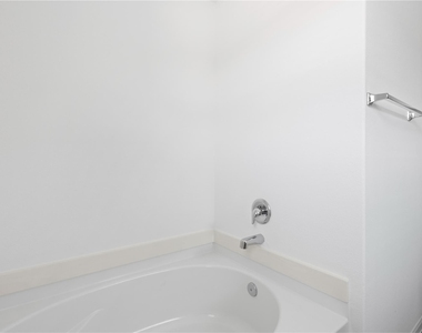 7323 Heath Knoll Lane - Photo Thumbnail 14
