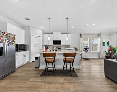 6342 Buffalo Bend Lane - Photo Thumbnail 17