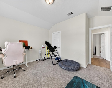 6342 Buffalo Bend Lane - Photo Thumbnail 7