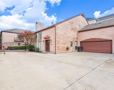 2306 Potomac Drive - Photo Thumbnail 3