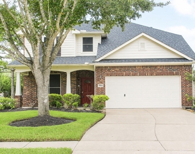 2814 Silver Bend Lane - Photo Thumbnail 1