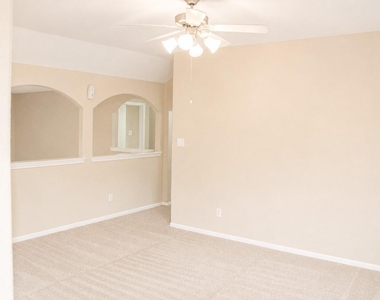 2814 Silver Bend Lane - Photo Thumbnail 20