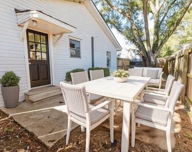 2518 Daugherty Street - Photo Thumbnail 11