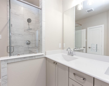 4022 Maple Glen Drive - Photo Thumbnail 19