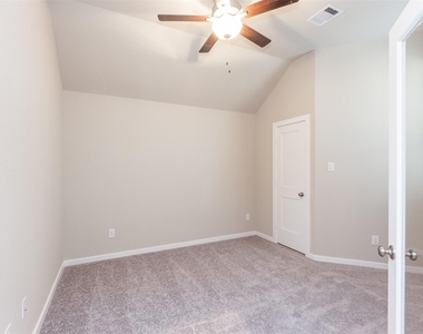 4022 Maple Glen Drive - Photo Thumbnail 14