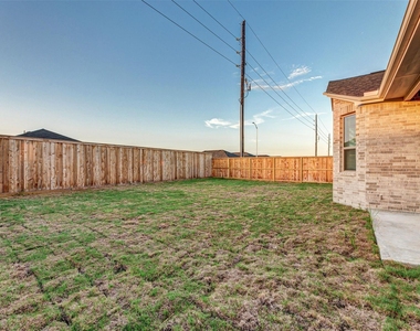 4022 Maple Glen Drive - Photo Thumbnail 25