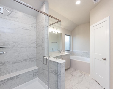 4022 Maple Glen Drive - Photo Thumbnail 17